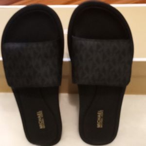 Comfy Black LOGO Flip Flop
